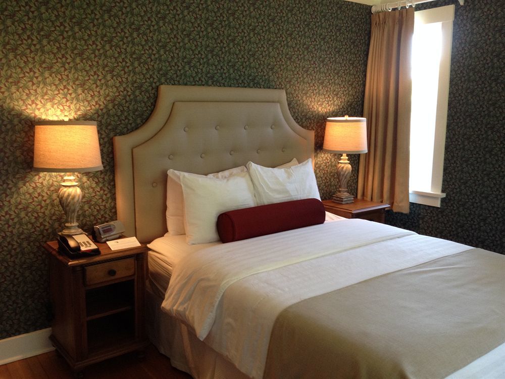 Rosewood Inn Victoria Esterno foto